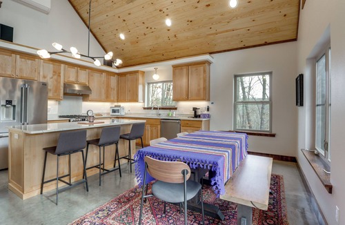 Eureka Springs House | Epic Lake Views! 'The Ridge' Eureka Springs Home