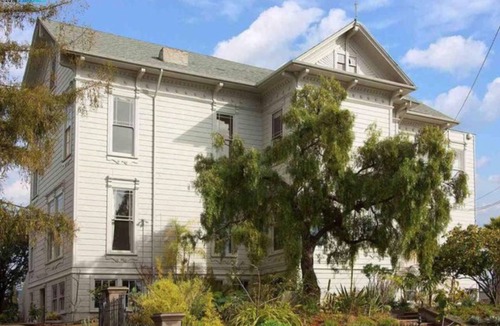 Oakland Villa | Epic Mansion