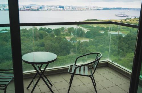 Bandar Baru Permas Jaya Apartment | Epic Marina View Puteri Harbour 3BR by Unique Home