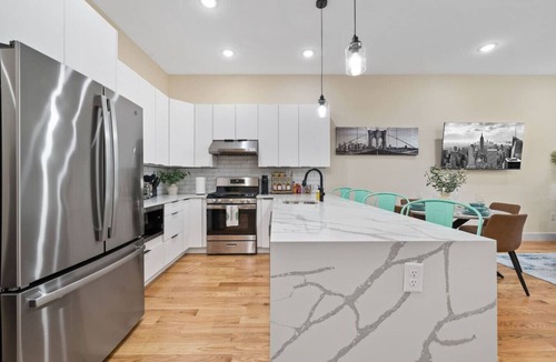 Communipaw House | Epic NYC Stay | Game Room | Free Parking! No Fees!
