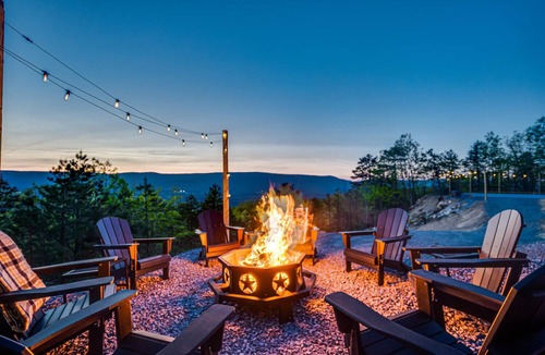 Shenandoah Cabin | Epic Views - Pickleball - HotTub - Firepit - Shenandoah National Park!