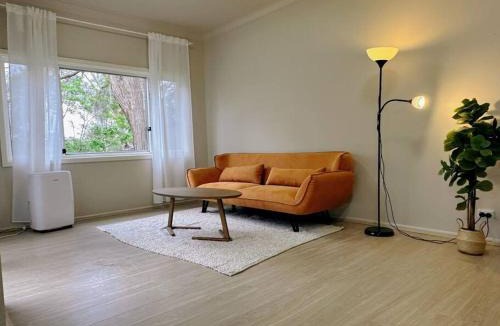 Epping Villa | Epping-5 beds-cozy home