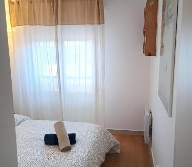 Le Kremlin-Bicetre Apartment | Epsilona, 2 min to Paris 13 Balcony Parking