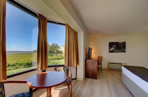 Epworth Acres Hotel | Epworth By The Sea