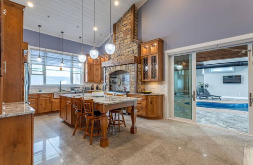 Central Bridge House | Equestrian Estate | Indoor Pool, Theater, Game Rm