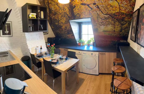 Roubaix Apartment | Equilibrium Family House - JOY