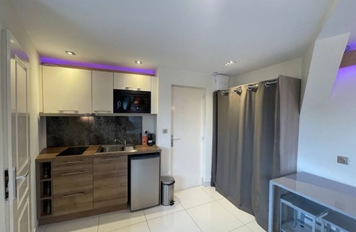 Montlucon Apartment | Equipped studio in city center, FREE WIFI