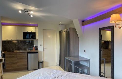 Montlucon Apartment | Equipped studio in city center, FREE WIFI