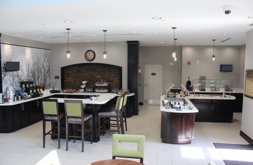 Miamisburg Apartment | Equipped Studio | Pool Access