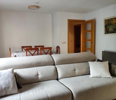 Llavorsi Apartment | Era de Caçador