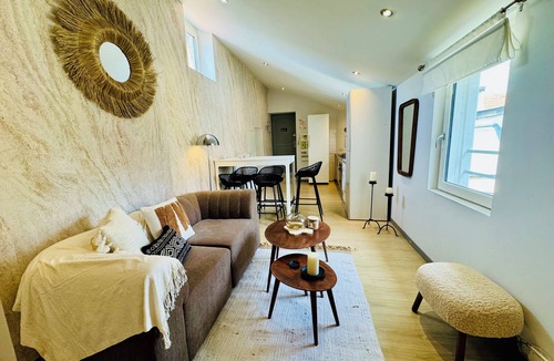 Moliere - Edgard Quinet Apartment | Erasmus Suite
