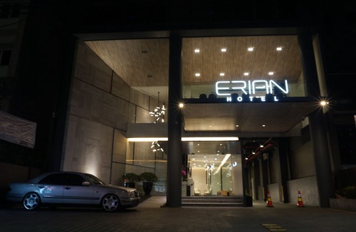 Gondangdia Hotel | Erian Hotel