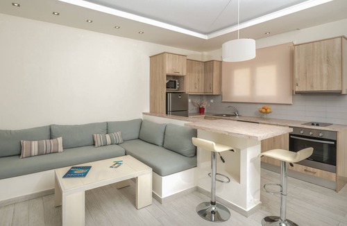 Akrotiri House | Erietta Aparthotel