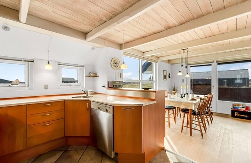 Vrist Strand House | "Eringisl" - 50m from the sea by Interhome