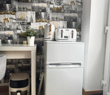 North End Apartment | Erith cosy retreat