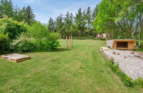 Husby House | "Erla" - 2.3km from the sea by Interhome