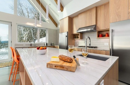 Baie-St-Paul House | Ermitage St-Laurent 173: Summer Sanctuary & Views