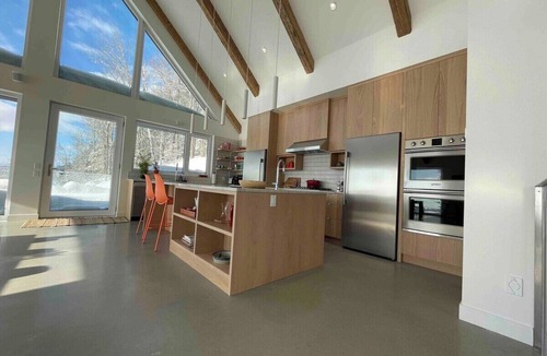 Baie-St-Paul House | Ermitage St-Laurent 173: Summer Sanctuary & Views