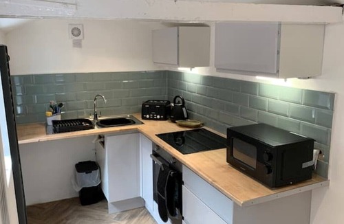 Kidderminster House | Ernest Cottage