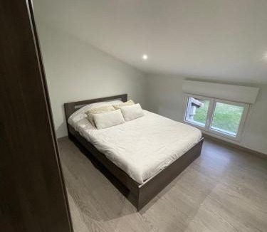 Bourg-les-Valence Apartment | Ernest's Gîte