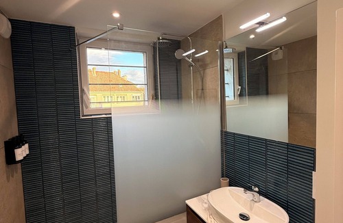 Calais City Center Apartment | Ernest's workshop