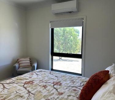 Upper Wakefield House | Ernie's Acre