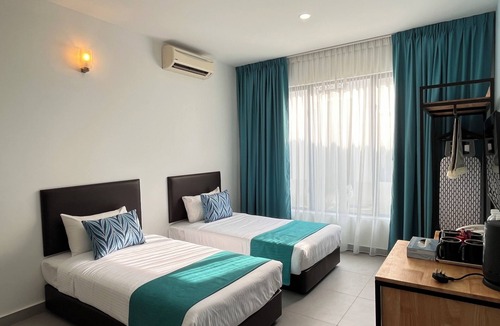 Kampung Temiang Hotel | ēRYA by SURIA Hot Spring Bentong