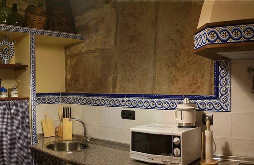 Ardisa Cottage | Charming house La Bodega del Hortal