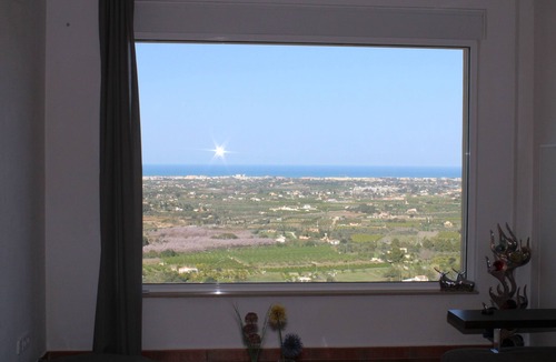 Pedreguer House | Modern vacation home with fantastic panoramic views in a quiet location