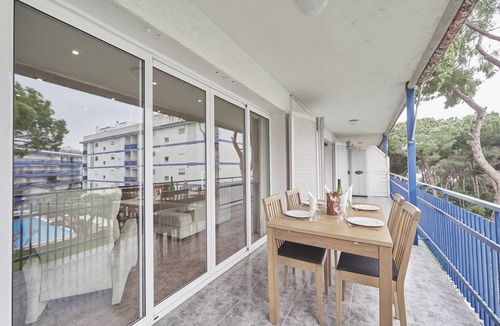 Sant Andreu de Llavaneres Apartment | 105 m² Apartment ∙ 3 bedrooms ∙ 6 guests