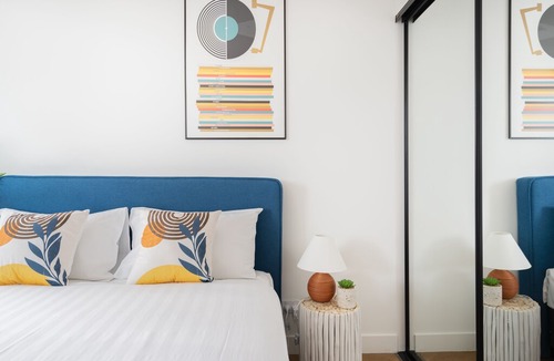 Docklands Apartment | ES802 in Docklands