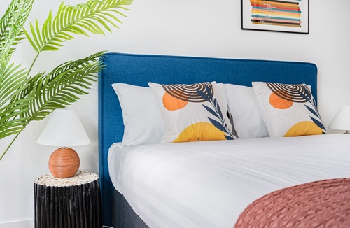 Docklands Apartment | ES802 in Docklands