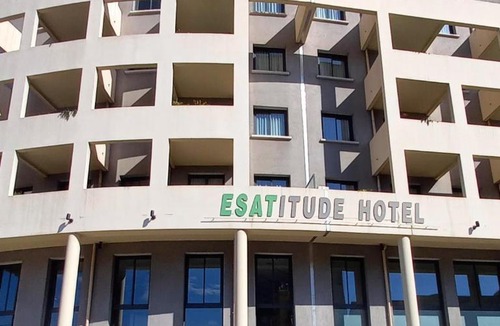 Saint-Roch Hotel | Esatitude Hotel