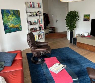 Iselin Apartment | ESC-Basel-Flat - Whole rent to save our MUSICAL THEATER BASEL