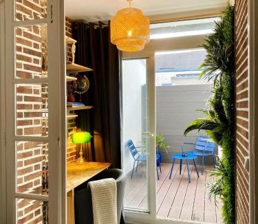 Sainte-Anne - Faubourg Noyon Apartment | Escale Bohème - 500m Gare - Terrasse