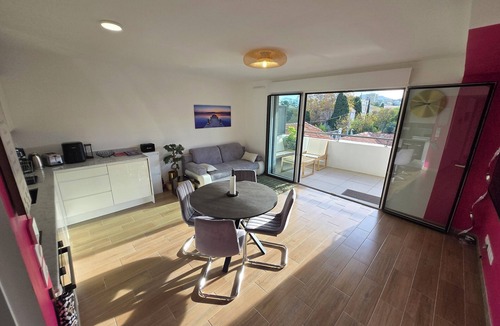 Vielle-Chapelle Apartment | Escale Cozy: Between Sea and Mountain Mobility Lease