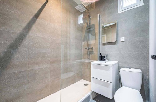 Issy-les-Moulineaux Apartment | Escale de Charme à Issy – Cœur de Ville