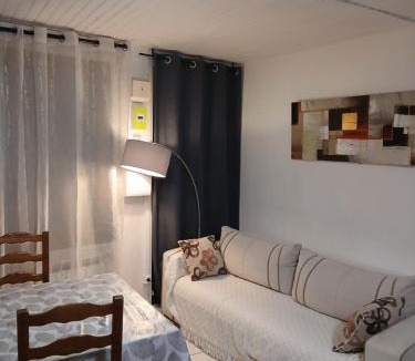 Deux Rivieres House | Escale de Cravant