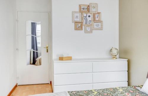 Longjumeau Apartment | Escale de l'Yvette - 50m2 Cosy, Balcony & Parking