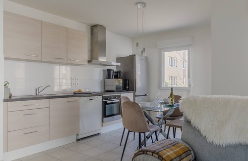 Saint-Priest Apartment | Escale en Terre Lyonnaise