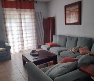 Toulouse South-East House | Escale fleurie