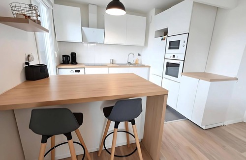 Plateau — Pyramide Apartment | Escale Horizon - 2 bedrooms near Orly