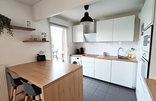 Plateau — Pyramide Apartment | Escale Horizon - 2 bedrooms near Orly
