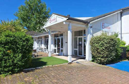 Merignac Hotel | Escale Kennedy