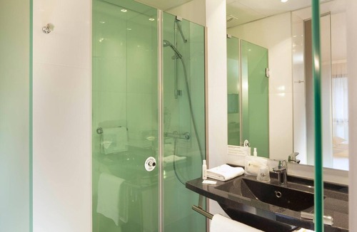 La Madeleine Hotel | Escale Oceania Orleans