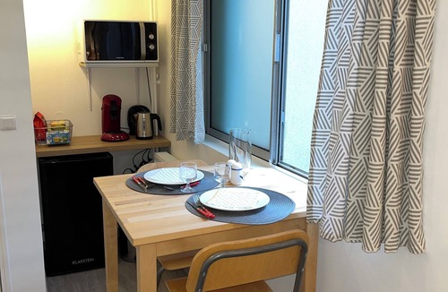 Le Mee-sur-Seine Apartment | Escale Zen between city and nature - Private studio