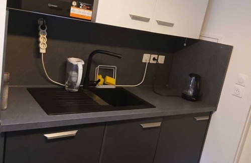 Champs Elysees Apartment | Escale Zen & Loggia: 5 min from the train station (Direct Paris) + Parking