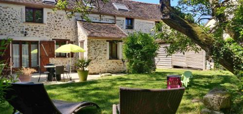 Fontenay-les-Briis Apartment | Escalebelair