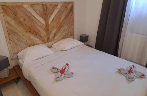 Elbeuf Apartment | Escapade à deux, terrasse romantique et vue Seine