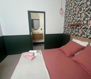 Longue-Jumelles Apartment | Escapade Élégante